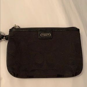 🚨if U bundle 2+ items this will b included FREE🚨